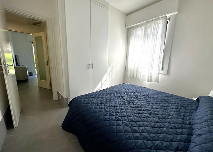 Villa With Garden And Pool Access In *