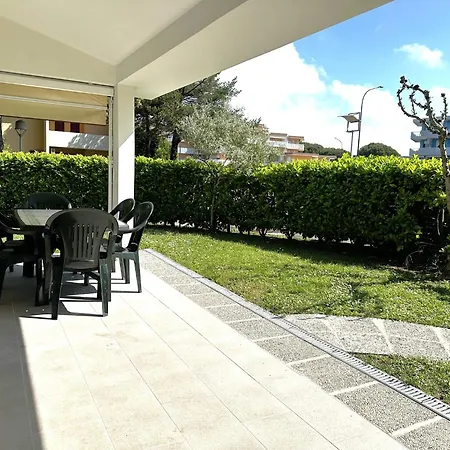 빌라 With Garden And Pool Access In 비비오네