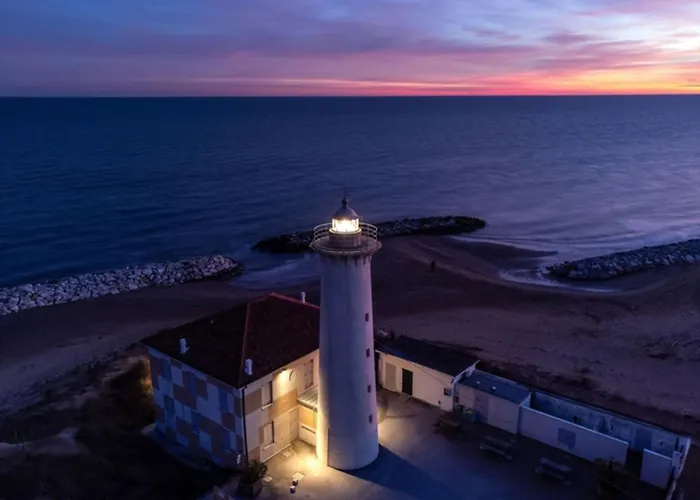 With Garden And Pool Access In 빌라 *